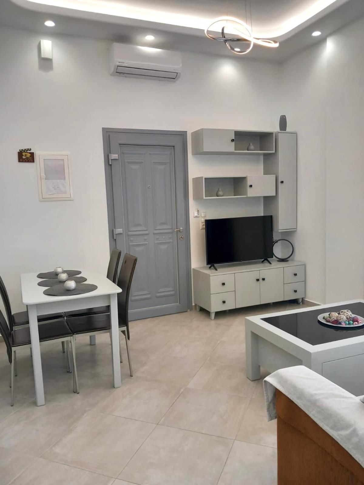 Apartment In The Centre For 4 People Naxos City Esterno foto